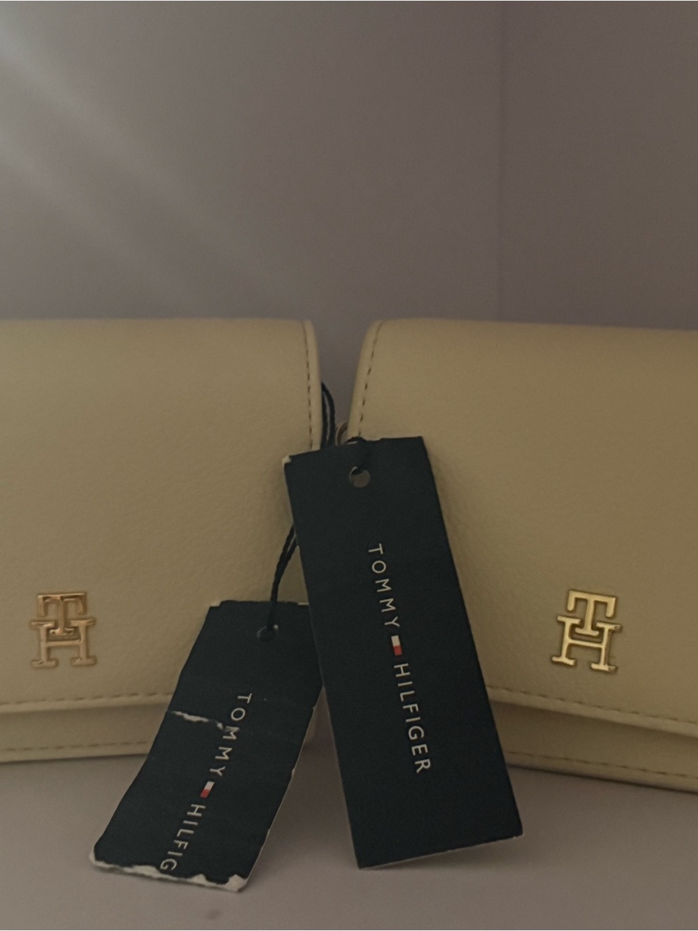 Tommy Hilfiger Cream Leather Compact Wallet with Gold Logo